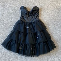 **Nwt** Betsy Johnson Strapless, Sweetheart Bustier Corset Dress. With Toile Ruffles And Sequin Detail. Black Size 6 Bustier Corset Dress, Corset Dress Black, Strapless Chiffon Dress, Knit Lace Dress, Betsey Johnson Dress, Strapless Lace Dress, White Sundress, Lace Strapless, Betsey Johnson Dresses