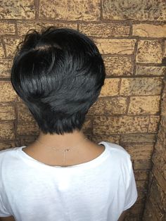 Sharp Haircut, Pixies Haircut, Pixie Cut Black Women, Short Quick Weave Hairstyles, Coiling Natural Hair, Edgy Hairstyles, Pixie Bob Hairstyles