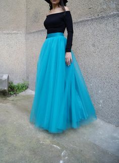 Wedding Skirt Blu, Long Puff Skirt For Women, Blue Wedding Skirts, Cheap Blue Long Skirt, Luxury Long Skirt With Dupatta, Luxury Blue Full Skirt, Luxury Full Length Blue Skirt, Blue Long Tulle Skirt, Blue Tulle Party Bottoms