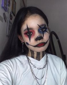 Cool Face Paint Ideas Halloween, Face Paint Ideas For Halloween, Scary Makeup Ideas, Makeup Halloween Costumes, Face Paint Ideas Halloween, Scary Makeup Looks Easy, Hallowen Ideas Makeup, Clown Makeup Scary, Halloween Face Paint Ideas