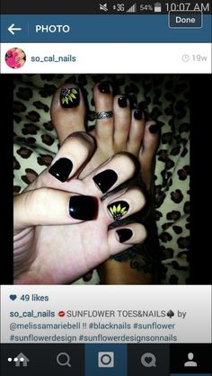 Sunflower nail design Black And Sunflower Nails, Black Sunflower Nails, Nail Sunflower, Sunflower Nail, Pedicure Designs Toenails, White Tip Nails, Festive Nails, Toes Nails, Witchy Nails