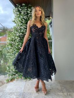 Jadore JX5031 sweetheart strapless dress featuring beautiful bold lace with midi length. Sweetheart Strapless Dress, Tea Length Prom Dress, Short Graduation Dresses, Homecoming Dress Short, Couture Mode, Short Homecoming Dress, Lace Homecoming Dresses, Prom Dresses Short, Tea Length