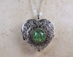 Music Box Necklace, Music Box Locket, Heart Shaped Locket, Saint Helens, Horseshoe Pendant, Diamond Choker Necklace, Dainty Diamond Necklace, Horseshoe Necklace, Dark Green Aesthetic