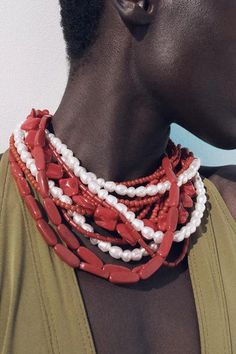 Material: Imitation Pearls
Craftsmanship: Handwoven
Weight: 190g
Element: Beads
Length：41cm-50cm Collarbone Necklace, Halloween Personalized, Blood Drop, African History, Personalized Necklace, Layered Necklaces, Tassels, Hand Weaving, Beads