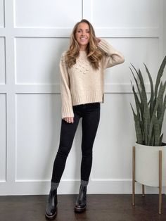 Chelsea Boots Outfit (4 Looks to Copy) - Merrick's Art Legging Jeans Outfit, Black Jeans Outfit Winter, Sock Boots Outfit, Chelsea Boot Outfit, Leggings Outfit Casual