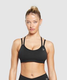 Gymshark Strap Feature Sports Bra - Black Gym Bra, Sport Bras, Gym Clothes, Student Discounts, Clothes Sale, Black Sports Bra, Sports Bras, Body Fit, Black Friday