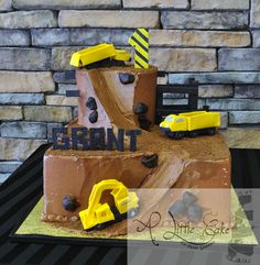 there is a cake made to look like a construction site