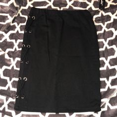 Nwt Black Skirt With Side Detail. Stretchy Waist Casual Black Knee-length Mini Skirt, Black Casual Pencil Skirt For Night Out, Casual Black Pencil Skirt For Night Out, Black Pencil Skirt For Night Out, Blush Skirt, High Rise Skirt, Stretch Pencil Skirt, Lace Pencil Skirt, Floral Pencil Skirt