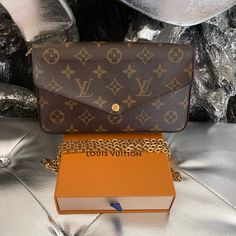 Used,Preowned Condition,Comes W Lv Box,No Inserts,Bag And Lv Chain Luxury Envelope Shoulder Bag With Gold-tone Hardware, Luxury Envelope Bag, Luxury Envelope Shoulder Bag For Travel, Louis Vuitton Bumbag, Louis Vuitton Odeon, Louis Vuitton Felicie, Louis Vuitton Pochette Metis, Bags Louis Vuitton, Louis Vuitton Pochette