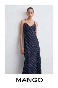 Take advantage of the best discount of the year with Black Friday, Linen and lyocell blend fabric, Straight design, Midi design, V-neck, Sleeveless, Thin straps, Invisible side zip fastening, Striped design Jeans Mom, Judas Priest, Dress Shapes, Neck Pattern, Mediterranean Style, Striped Linen, Tulum, Stripes Design, Fitted Dress