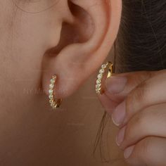 Natural 0.28 Ct. Diamonds Huggie Hoops Solid 14K Yellow Gold Hoop Earrings Handmade Fine Delicate Earrings by NY Minimalist * SKU: DSC_7186 * Made to Order * Gold Purity: 14K Solid Yellow Gold (stamped) * Custom Gold Color: Rose Gold, Yellow Gold, White Gold * Custom Gold Purity: 9K/14K/18K (Charges Apply) * Diamond 100% Genuine Diamond * Diamond Weight: 0.28 ct. * Diamond Color: G-H * Diamond Clarity: SI1- SI2 * Diamond Cut: Brilliant Cut (Excellent) Product Measurement Earrings Size (Inner Dia Gold Small Earrings Hoop, Gold Earrings Ring Type, Earrings Gold Fancy, Minimalist Gold Jewelry Earrings, Gold And Diamond Hoop Earrings, Everyday Gold Earrings Indian, Gold Earrings With Stones, Ring Type Earrings Gold, Small Gold Hoop Earrings Aesthetic