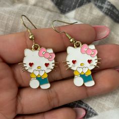 Brand New Multiple Pairs Very Cute Light On Ears Hypoallergenic Trendy White Jewelry With Cute Design, Cute Hypoallergenic Cat Ears Jewelry, Cute White Cat Ears Jewelry, Hello Kitty Earrings, Cat Earrings, Earrings Color, Vintage Jewelry, Hello Kitty, Color White