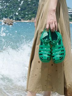 Composition : EVACountry of Origin : CHINA Green Round Toe Sandals For Vacation, Casual Green Sandals For Spring, Green Sandals For Summer Vacation, Casual Green Sandals For Summer, Trendy Green Open Heel Sandals, Green Flat Sandals For Beach Season, Green Beach Sandals For Summer, Green Sandals For Beach Vacation, Green Ankle Strap Sandals For Vacation