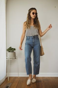 Five Simple Summer Looks - Stitch & Salt Minimalist Spring Outfits 2024, Elevated Basics Outfit Summer, Wide Leg Jeans Summer Outfit, Fitted Tops Outfit, Anthropologie Style Outfit, Professor Clothes, Chilly Summer Outfit, Chilly Spring Outfits, Summer Jeans Outfit