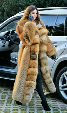 Fur Street Style, Mode Mantel, Long Fur Coat, Fox Coat, Furano, Crochet And Knitting