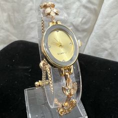 Nwot.Quartz Lady Watch W/ Gold Face And Rhinestone Chain. Has Crystals On Inside Face. Amazingly Stunning Watch With Rhinestone Chain. Adjustable Ven30/5 Gold Crystal Diamond Watch For Party, Elegant Gold Diamond Watch With Rhinestones, Elegant Metal Watches With Bling, Gold Party Watches With Bracelet Strap, Elegant Gold Bling Jewelry And Watches, Elegant Embellished Metal Watches, Elegant Metal Watch With Rhinestones, Elegant Metal Watches With Rhinestones, Elegant Metal Diamond Watch With Rhinestones