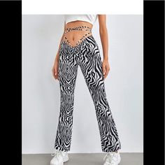 Bought These On Amazon And Never Wore Them! Brand New!! Waist Tie Pants, Non-stretch Printed Pants For The Beach, Tie Pants, Waist Tie, Pant Jumpsuit, New Color, Wide Leg, Pants For Women, Black White