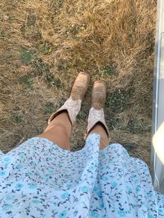 Soft Country Aesthetic Outfit, Jasper Vale By Devney Perry, Soft Country Aesthetic, Eloise Eden, Country Aesthetic Outfit, The Edens Series, Girly Cowgirl, Cowgirl Core, Miley Stewart Summer