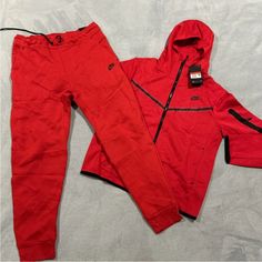 Reposhing This Item I Purchased From @Flinstoned. Large Size To Small For Me, Still Have Tags Never Worn! Questions? Leave A Comment Below! University Red Fleece Hoodie For Sports, University Red Fleece Sports Hoodie, Red Cotton Sporty Tracksuit, Red Cotton Tracksuit For Winter, Casual Red Hooded Activewear, Red Hooded Casual Activewear, Hooded Tracksuit For Outdoor Activities, Fitted Fleece Tracksuit With Long Sleeves, Red Long Sleeve Tracksuit Athleisure