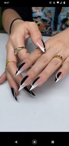 Embrace Your Dark Side, Black And White Nails, Yellow Nail Art, Ballet Nails, Art Deco Nails, Subtle Nails, Gel Nails Diy, Work Nails