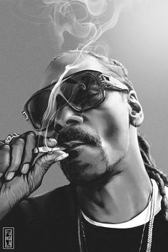 Snoop Dogg Poster, Hip Hop Images, Estilo Cholo, Trinidad James, Hip Hop Artwork, Street Tattoo, Greek Tattoos, Art Room Decor, Celebrity Dads