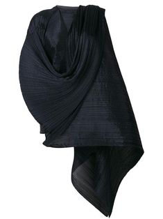 Casual Abaya Outfits, Buddhism Aesthetic, Pleated Scarf, Issey Miyake Pleats, Casual Abaya, Abaya Outfit, Japanese Fashion Designers, Issey Miyake Pleats Please, Blanket Scarves