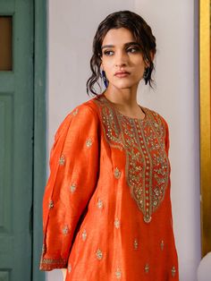 Size Chart Orange Kurta Woman, Plus Size Wedding Outfits, Kurta Set With Dupatta, International Day Of Happiness, Holiday Travel Destinations, Zari Embroidery, World Water Day, Sustainable Fashion Brands, Body Poses