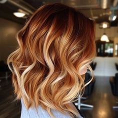 Brown Copper And Blonde Balayage, Red Blonde Brunette Balayage, Copper With Balayage, Balayage Layered Bob, Copper Hair Ideas With Blonde, Blonde Brown Copper Hair, Copper Bayalage Blond, Brunette With Red Balayage Caramel Highlights, Autumnal Blonde Hair