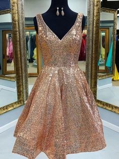 V Neck Champagne Lace Short Prom Homecoming Dresses, Short Champagne Lace Formal Graduation Evening Dresses Prom Dresses Gold, Gold Homecoming Dress, Prom Dress Gold, Sequin Homecoming Dress, Sequin Prom Dress, Party Kleidung, Sequin Prom Dresses, Short Prom Dress, Color Number