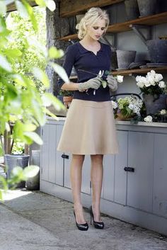 Simply chic Rambling Roses, Pink Preppy, Classic Interior Design, Simply Chic, Teacher Outfits, Classic Outfits, Style Chic, Parisian Style, Country Style