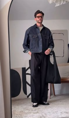 Casual Old Money Outfit Men, Fall Travel Outfit, Minimalist Fashion Men, Classy Outfits Men, Casual Outfit Inspiration, Classic Streetwear, Street Style Outfits Men, Mens Casual Dress Outfits, Street Fashion Men Streetwear