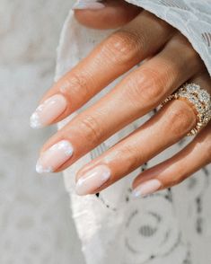 Fun Bridal Nails Wedding, Gel Extension Wedding Nails, White Flower Wedding Nails, Just Married Nails, Wedding Nails White Flowers, Wedding Nails For Bride Flower, Wedding Nails Real Nail, Bridal Nails Flower, Dainty Wedding Nails