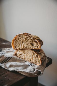 Cooking Bread, Bread And Pastries, Artisan Bread, Roasted Garlic, How To Make Bread, Homemade Bread