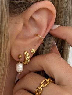 Mini Knot Gold Studs Vermeil Size: approx. 0.2 inch Piercing Stacks, Piercing Stack, Earring Aesthetic, Earring Stack, Piercing Inspo, Earrings Aesthetic, Knot Studs