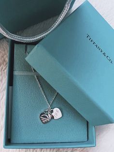 Tiffany Necklace With Initials, Initial Necklace Boyfriend, Necklace Gift Aesthetic, Engraved Tiffany Necklace, Silver Necklaces Tiffany, Necklaces From Boyfriend