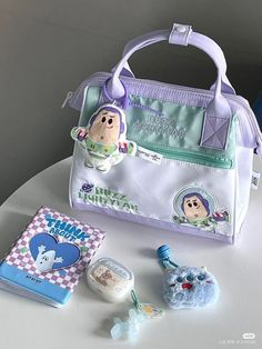 Tas Aesthetic, Disney Purses, Disney Pins Sets, Stylish Leather Bags, Aesthetic Bags, Fancy Bags, Pretty Bags, Cute Toys