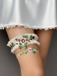 Embroidered Floral Lace Wedding Garter Elegant Fantasy Nude - Etsy Boho Wedding Garter, Wedding Garder, Lace Wedding Garter, Rose Gold Lace, Bridal Garters, Wedding Garter Lace, Bridal Garters Set, Leg Garter, Wedding Garter Set