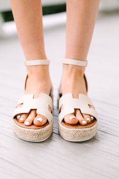 You are going to have so many feelings of love for these platform sandals! They are the perfect step up from basic sandals but just under heels. They are going to be a summer go to for sure! True to size. Nude Platform Sandals, Summer Sandles, Basic Sandals, Feelings Of Love, Mint Julep Boutique, Mint Julep, Bridesmaids Dresses, Feeling Loved, Personal Marketing