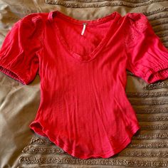 Excellent Condition Never Worn Free People Red Puff Short Sleeve Top With Lace. All Items From My Closet. I Don’t Sell Unknown Thrift Store Clothes. Red Stretch Crew Neck Blouse, Casual Cotton Puff Sleeve Top With Short Sleeves, Casual Fitted Puff Sleeve T-shirt, Casual Fitted T-shirt With Puff Sleeves, Stretch Cotton Tops With Puff Sleeves, Red Cotton Spring Tops, Spring Red Cotton Top, Red Cotton Top For Spring, Red Stretch Tops For Spring