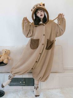 Size S L Full Length 112 115 Shoulders 53 55.5 Bust 130 136 Sleeve Length 52 54 Cuff 52-100 54-102 Onesie Outfit Women, Onesie Outfit, Kawaii Pajamas, Alpaca Fleece, Pinterest Wardrobe, Cute Alpaca, Green Baby, Outfit Women, Kawaii Fashion