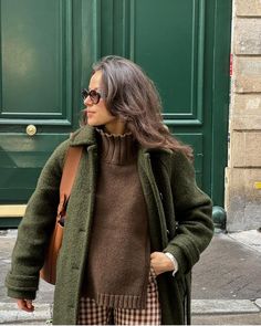 Funky Jacket Outfit, Hunter Green Jacket Outfit, Olive Green Leather Jacket Outfit, Cottage Outfit Winter, Green Barn Jacket Outfit, Autumn Layering, Green Wool Coat Outfit, Autumn House Of Colour Outfits, Winter Day Party Outfit