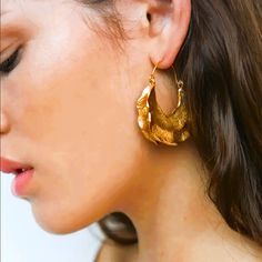 Brand New Women's Large Hanging Gold Earrings Genuine 14k Gold Plated Sterling Silver 2" Tall 1.5" Across Retail Price $295 Buy With Confidence From A Trusted Seller With A 99%+ Feedback Rating! A0122 (Id-1107) Elegant Cadmium-free Dangle Hoop Earrings, Elegant Cadmium-free Hoop Earrings, Cadmium-free Drop Earrings, Silver Gold-plated Chandelier Earrings, Gold Nickel-free Hoop Earrings, Bohemian Tarnish-resistant Jewelry, Silver Brass Hoop Earrings, Brass Dangle Hoop Earrings, Hanging Gold Earrings