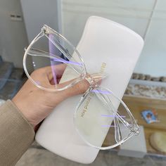 Product information Style: full frameLens color:Transparent frame | tr30005 0 degree anti blue light lens, transparent purple frame | tr30005 0 degree anti blue light lens, transparent pink frame | tr30005 0 degree anti blue light lens, black frame | tr30005 0 degree anti blue light lens, dark black lens box, dark white lens box, please contact customer service for myopia Packing list Eyeglass frame x1 Party Cooler, Fashion Glasses Frames, Round Eyewear, نظارات شمسية, Fashion Eye Glasses, Cute Glasses, Clear Glasses, Eye Frames, Computer Glasses