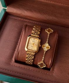 Woman Rolex Watch, Vintage Rolex Women, Dreamy Accessories, Trendy Watches Women, Money Accessories, Dope Jewelry Accessories, Rolex Watches Women, Timeless Watches, Vintage Watches Women