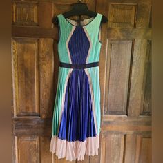 New With Tags Bcbg Max Azria "Kabrina" Dress, Size Small. Skirt Is Lined - See Photos. Beautiful Colors And Very Comfortable. Tulle Party Dress, Small Skirt, Jewel Dress, Long Gown Dress, Silk Wrap Dresses, Bcbg Max Azria, Lace Slip Dress, Max Azria, Empire Waist Dress