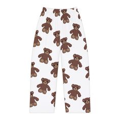 Cozy teddy bear pattern pajama pants, perfect for Christmas and winter nights. Made of 100% brushed polyester for a soft feel, with an elastic waistband for extra comfort. Ideal for women looking for festive and comfortable loungewear during the holiday season. Product features - 100% Polyester fabric for durability and quick drying - Convenient size and care label inside waistband - Soft hand-feel with high stitch density - Lightweight material (5.6 oz/yd²) - Assembled in the USA from globally sourced parts Care instructions - Do not dryclean - Do not iron - Tumble dry: low heat - Do not bleach - Machine wash: cold (max 30C or 90F) Cute Nightwear, Christmas Lounge, Comfortable Loungewear, Womens Pajamas Pants, Teddy Bear Pattern, Cute Pajamas, Winter Nights, Sleep Shorts, Pajama Robe