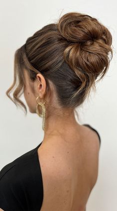 top bun, chignon, elegant updo, chic updo, upstyles, wedding updos, simple updo, wedding upstyles, wedding hairstyles, prom hairstyle, elegant updo hairstyles, Elegant updo hairstyles for wedding, Elegant updo hairstyles for medium hair, Elegant upstyle, prom hairstyles, updo hairstyles for medium length hair Wedding Updo Medium Length, Sweet Sixteen Hairstyles Updo, Formal Updo Medium Length Hair, Sleek Bridemaids Hairstyles, Medium Bun Hairstyles Wedding, Top Bun Bridesmaid Hair, High Hair Bun Wedding, Bridesmaid Hair Updo Brown Hair, Sleek Prom Updo