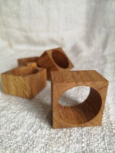 Wooden napkin rings 🌲 Handmade from up-cycled oak and covered in 100% organic linseed oil. Set of 4 napkin rings to add some minimalistic nature vibe to your dinning table 🍽 Perfect as a gift 🎁 If you need specific measurement of the rings - don't hesitate to reach out! Natural Napkin Rings, Rustic Napkin Ring, Wooden Rings Craft Napkin, Wood Beads Napkin Ring, Nature Napkin Ring, Wood Napkin Rings, Wooden Napkin Rings, Rings Handmade, Wedding Table Decor