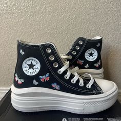 Platform Butterfly Black Converse With Pink Bottoms Size 6 Never Worn- Brand New Black Sneakers With Speckled Midsole For Spring, Pink Hightop Converse, Butterfly Converse, Shoes Butterfly, Converse 1970s, Converse Boots, Converse Slip On, Polka Dot Shoes, Converse Platform