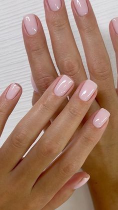 Model Nails Natural, Milky Pink Nails, Pink Nails Opi, Neutral Nail Designs, Natural Nails Manicure, Kutek Disney, Milky Pink, Milky Nails, Subtle Nails